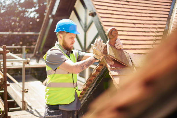 Roof Gutter Cleaning in Winter Beach, FL